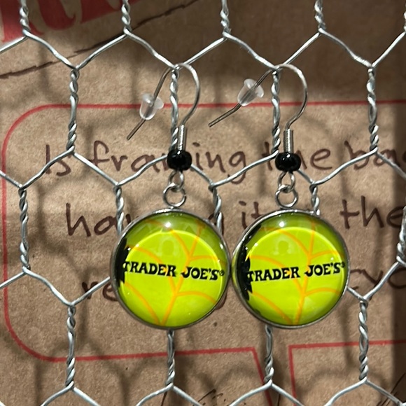 Trader Joe’s earrings 18mm spider web - Picture 1 of 2